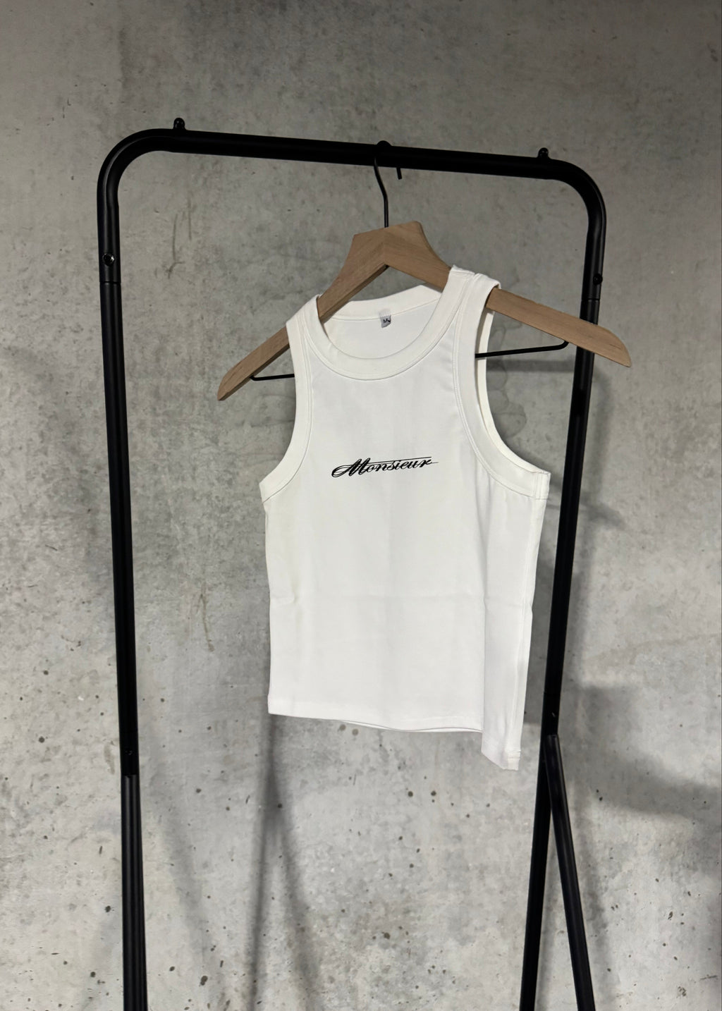 Madame Logo Tank